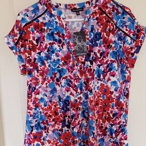 Brand New AVA & GRACE Red Blue Pink Floral V-Neck Short Sleeve Top